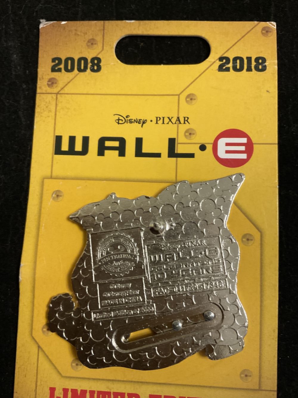 Walle-E - Walle-E & Eve In Soace - 10th Anniversary - Ltd Edition 2000  pin collectible - Main Image 2