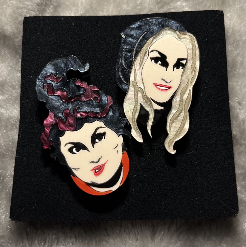 TMOMJ - Sanderson Sisters - Brooch pin collectible - Main Image 3