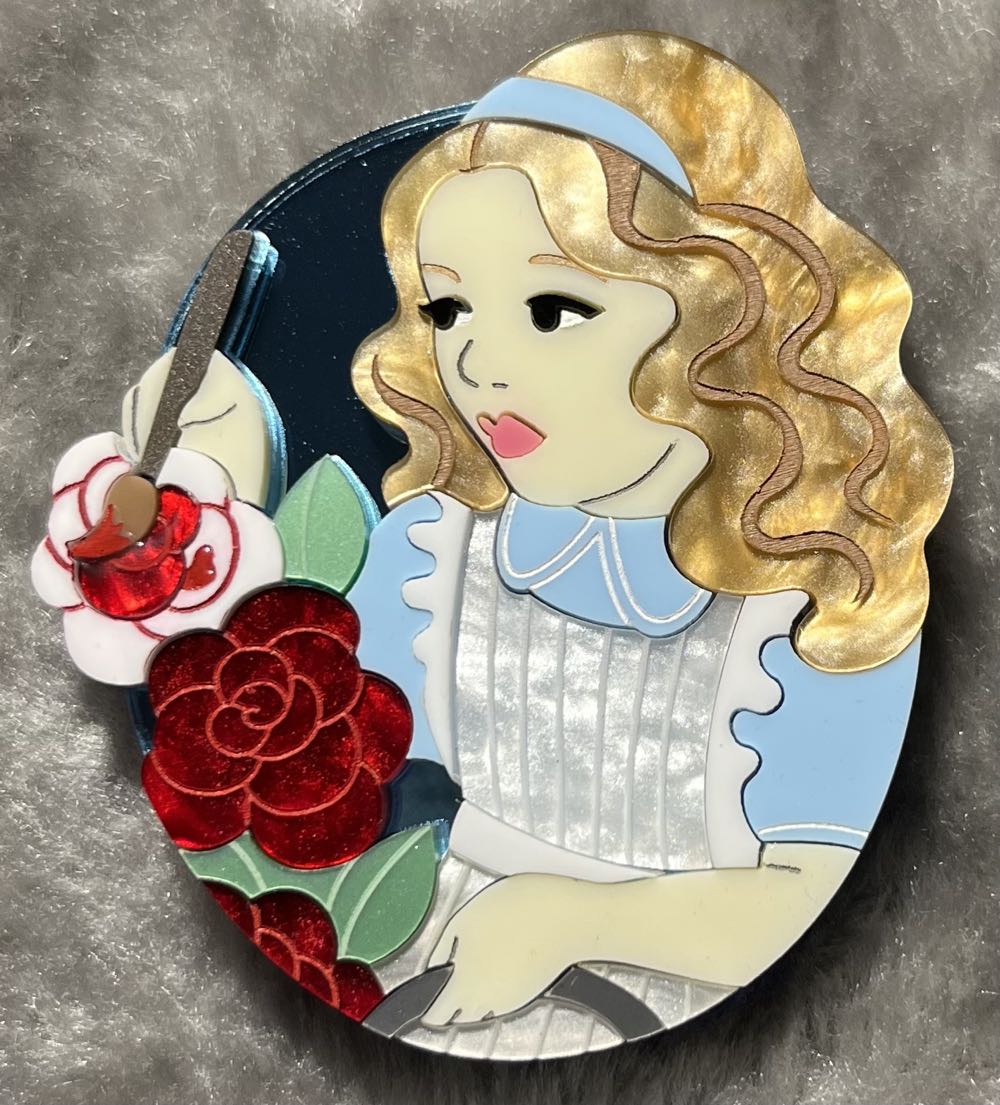 TMOMJ - Painting the Roses - Brooch pin collectible - Main Image 2