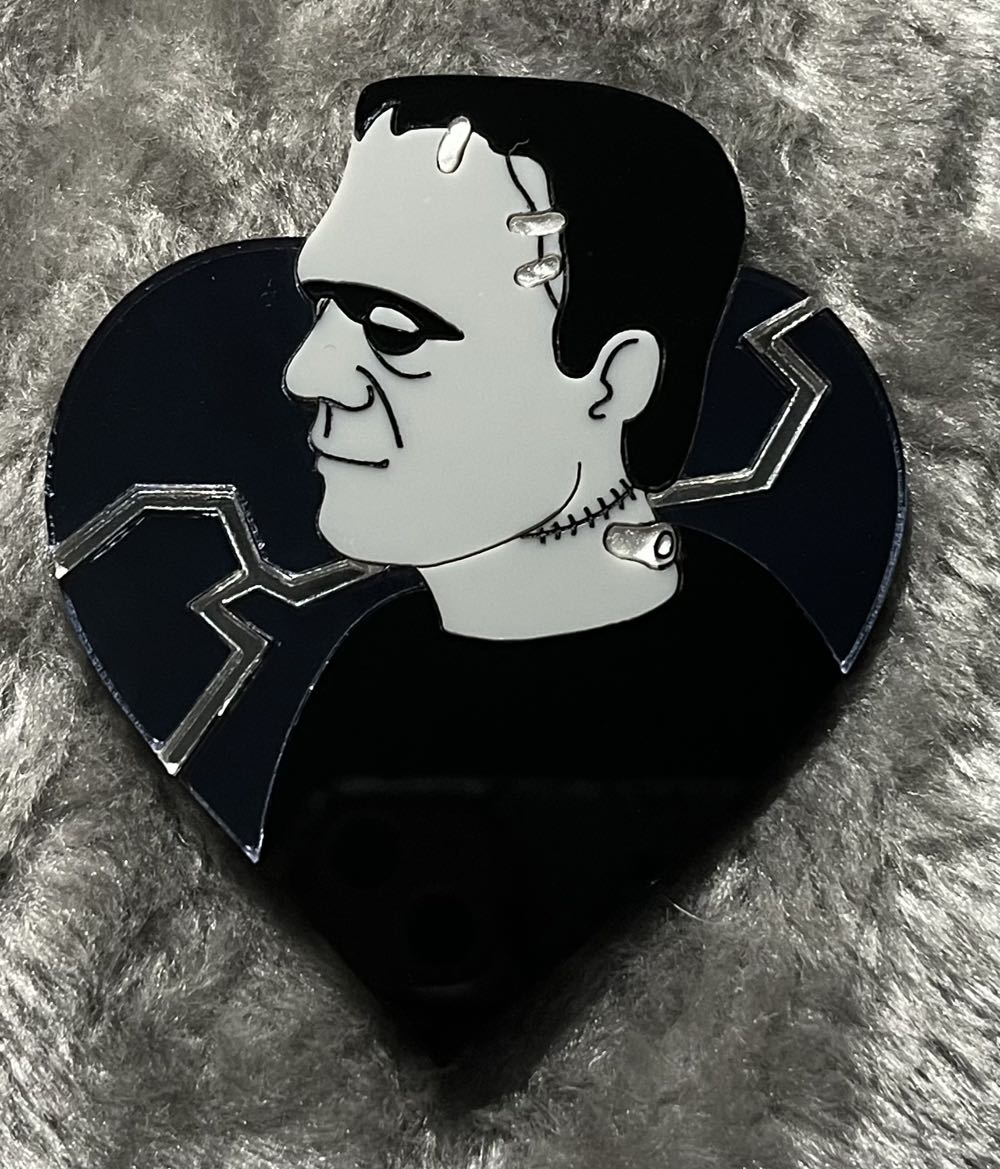 TMOMJ - Frankenstein (statement) - Brooch pin collectible - Main Image 2
