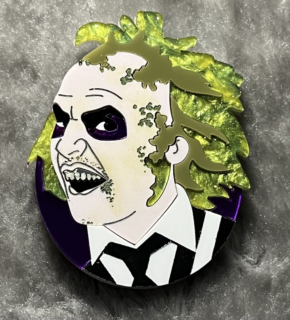 TMOMJ - It’s Showtime! - Brooch pin collectible - Main Image 2