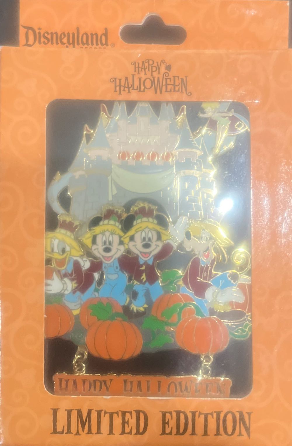 Halloween Mickey Minnie Goofy And Donald Dlr - Disney pin collectible [Barcode 400014311473] - Main Image 2