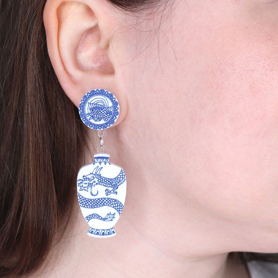 Gory Dorky - Dragon Vase Earrings - Earrings pin collectible - Main Image 3