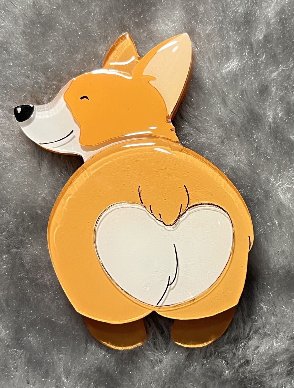 Vera Chan - Corgi Bum - Brooch pin collectible - Main Image 2