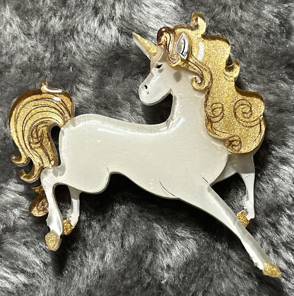 Vera Chan - Heather the Unicorn - Brooch pin collectible - Main Image 2