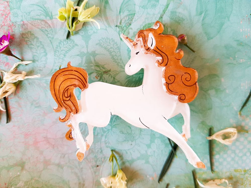 Vera Chan - Heather the Unicorn - Brooch pin collectible - Main Image 3