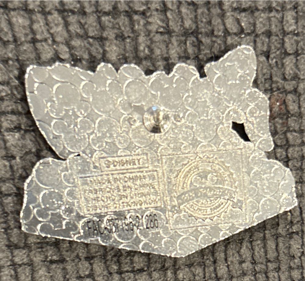 Alice’s Mad Tea Party - Disney Pin pin collectible [Barcode 400948665772] - Main Image 2