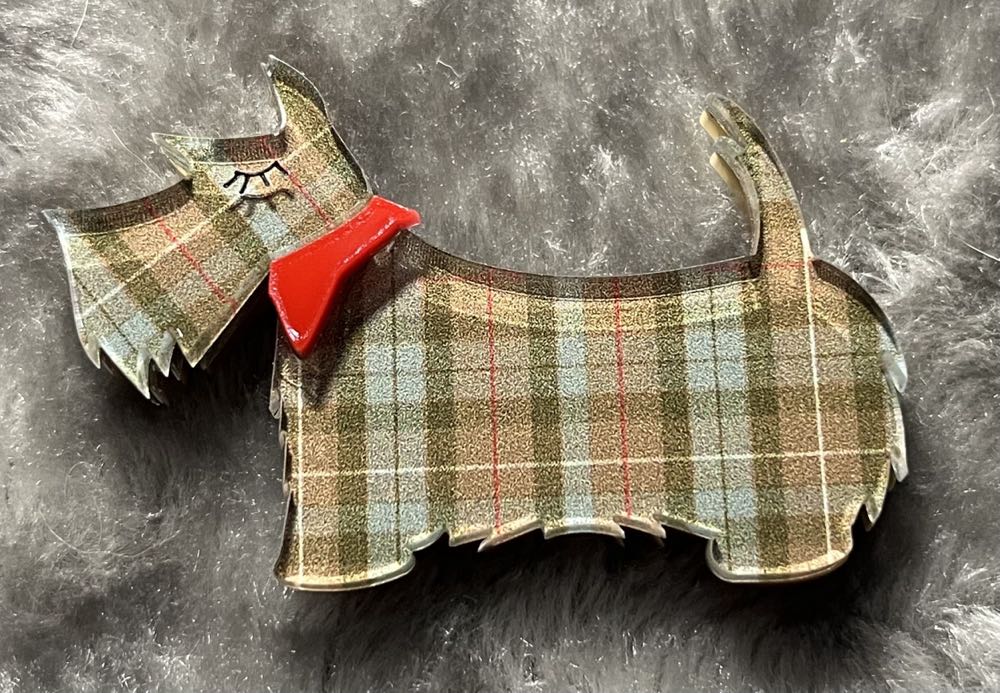 Wintersheart - Tartan Scotiie (green) - Brooch pin collectible - Main Image 2