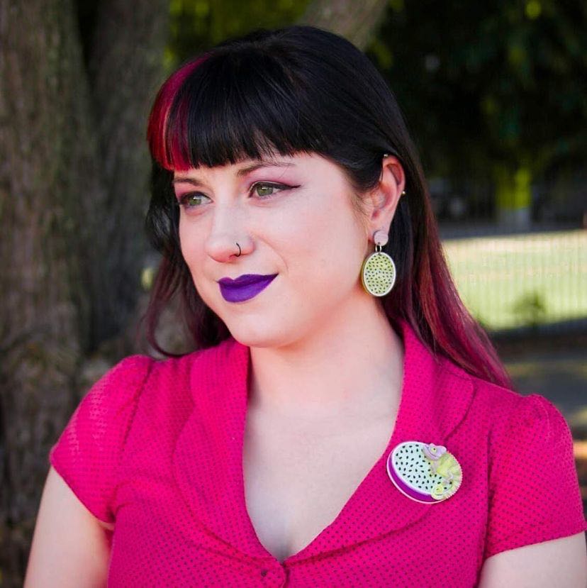 Wintersheart - Passionfruit Chameleon - Brooch pin collectible - Main Image 4