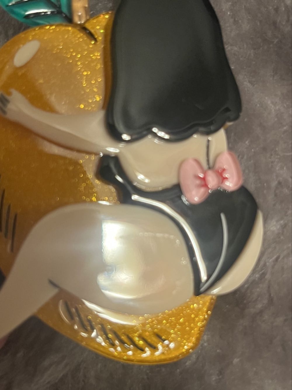 Erstwilder - Mango Hug - Brooch pin collectible - Main Image 3