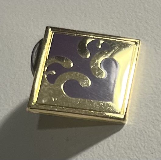 DLR - The Hunchback Of Notre Dame - Character Gift Box