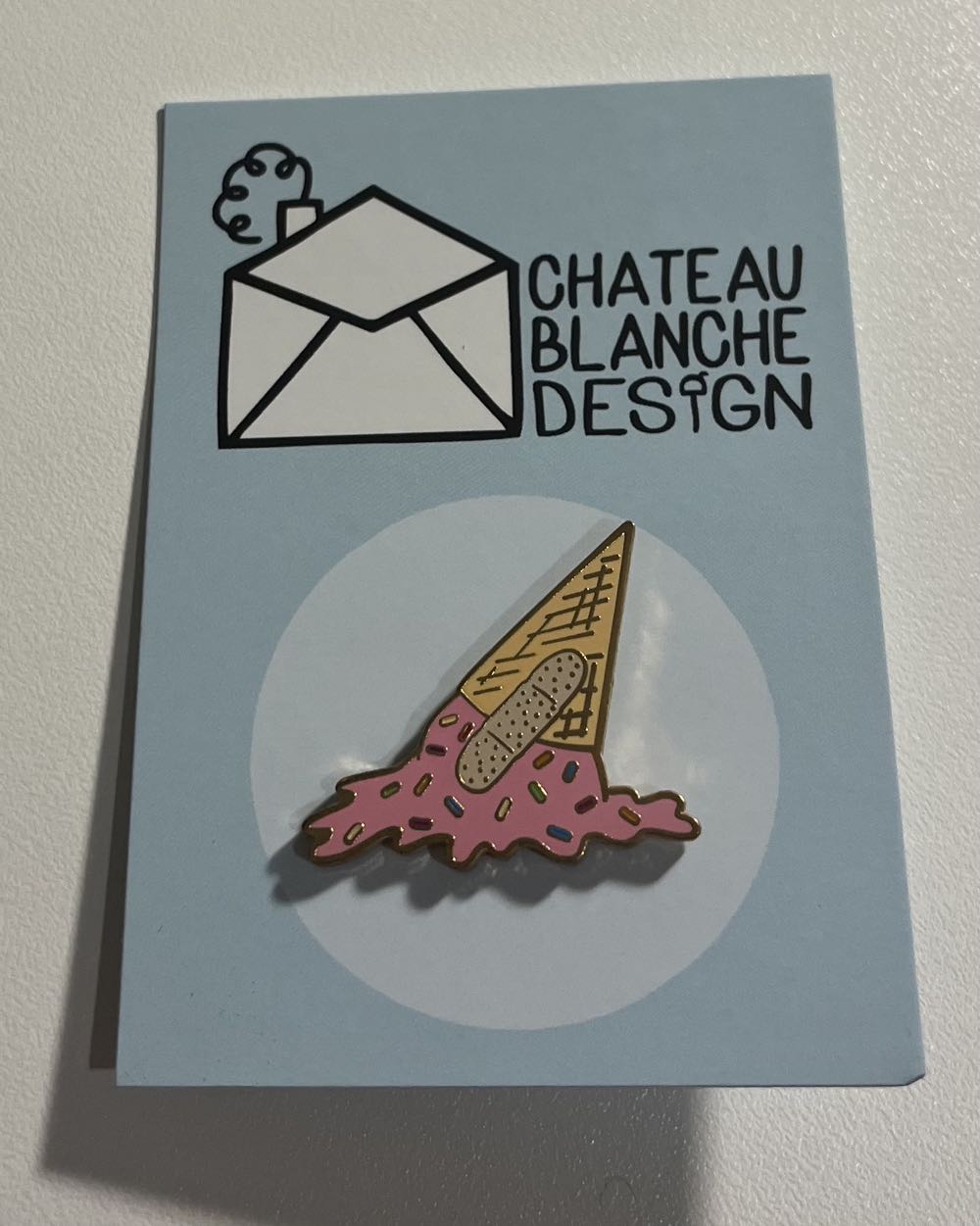 Chateau Blanche Design  pin collectible - Main Image 2