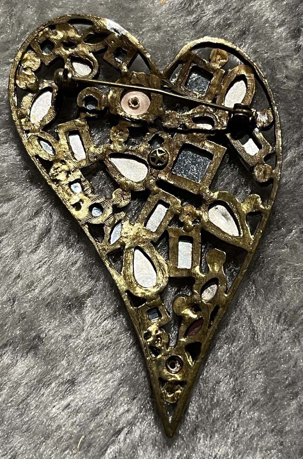 Unknown - Earthtone Gem Heart - Metal Brooch pin collectible - Main Image 2