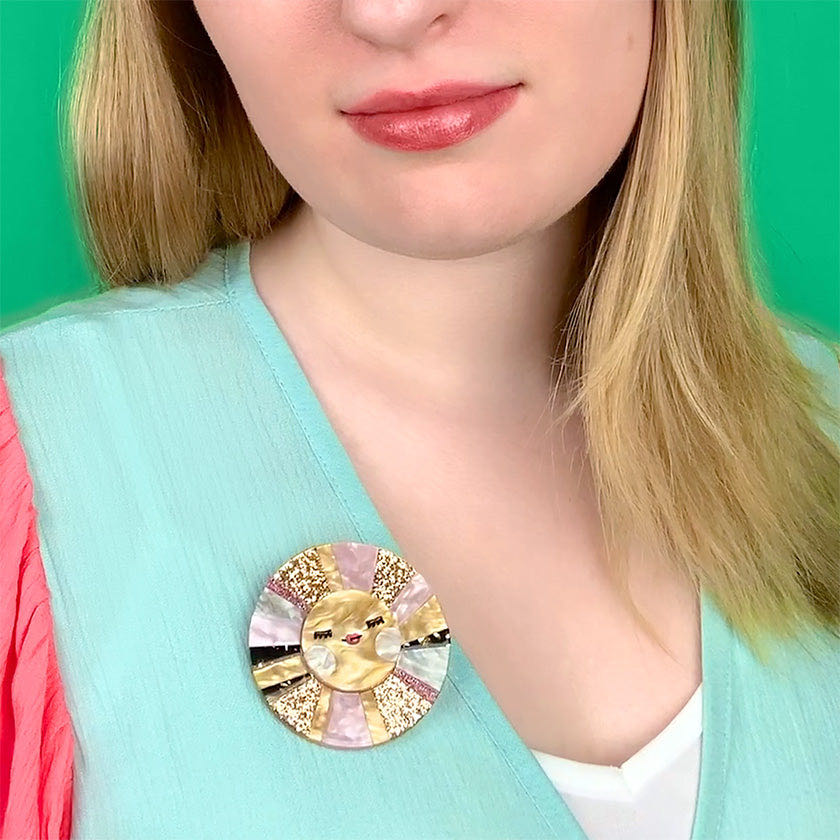 Erstwilder - Sun Charmer - Brooch pin collectible - Main Image 3