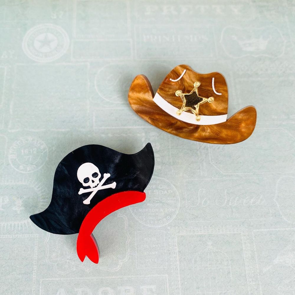PolyPaige - Mini Sheriff Hat - Brooch pin collectible - Main Image 3