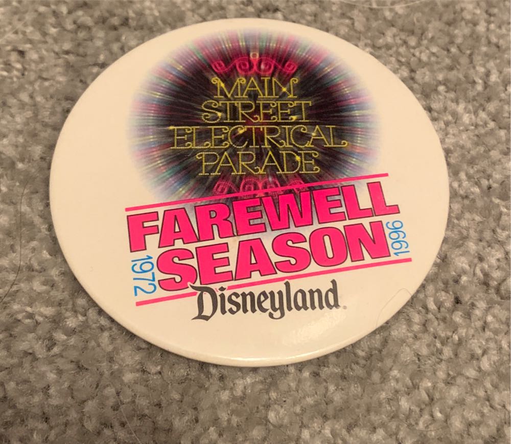 Pandacat - Winter Lamp Post and Robin