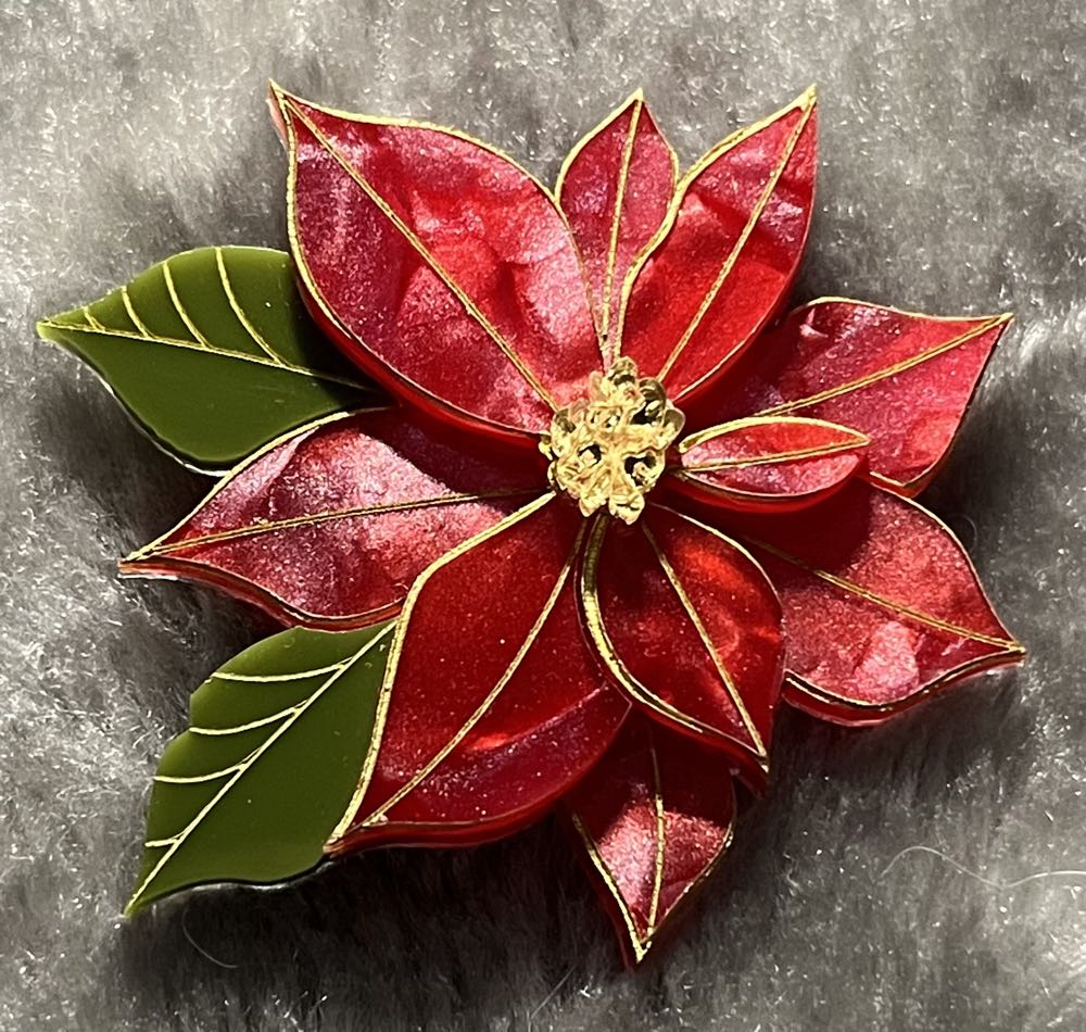 Buttercup’s Babe - Pepita’s Poinsettia (red) - Brooch pin collectible - Main Image 2