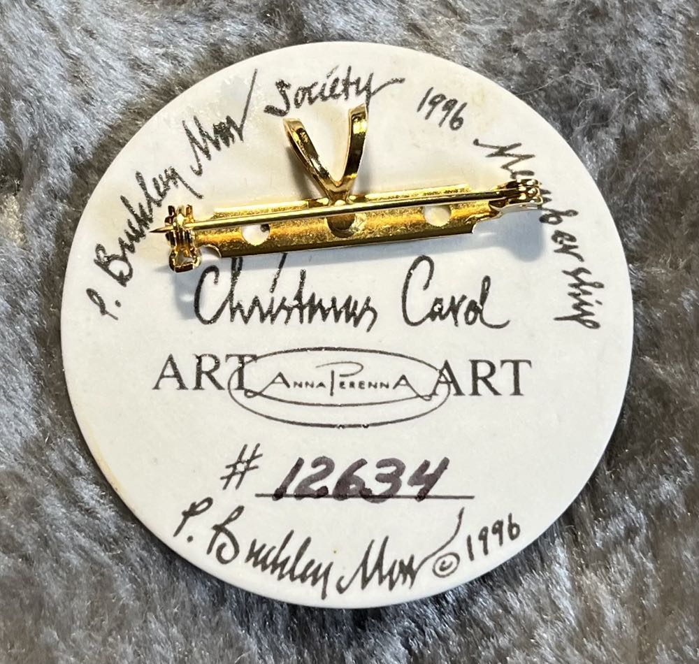 P. Buckley Moss Society - 1996 Christmas Carol - Ceramic Brooch pin collectible - Main Image 2