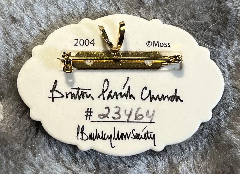 P. Buckley Moss Society - 2004 Briton Parish Church - Ceramic Brooch pin collectible - Main Image 2