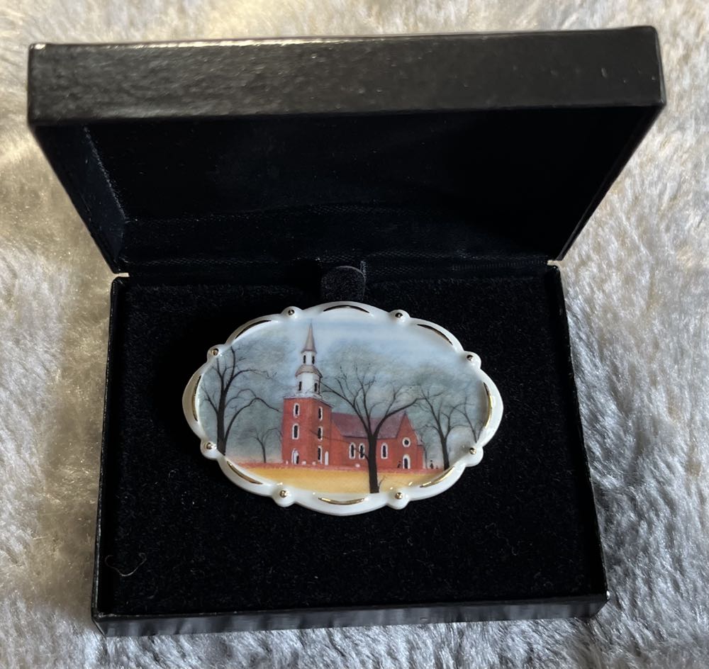 P. Buckley Moss Society - 2004 Briton Parish Church - Ceramic Brooch pin collectible - Main Image 3