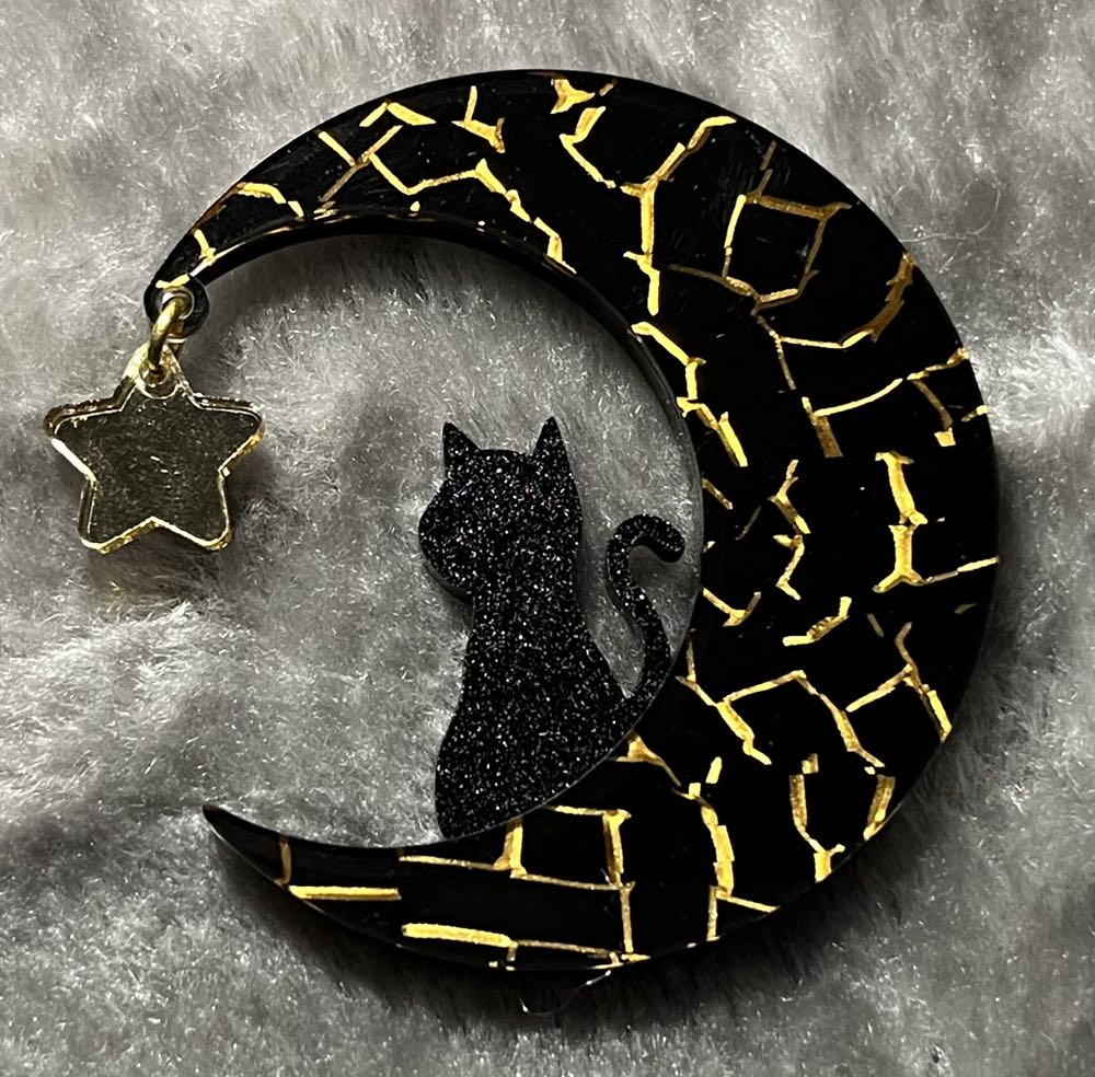 Fractured Lace - Moon Kitty - Brooch pin collectible - Main Image 2