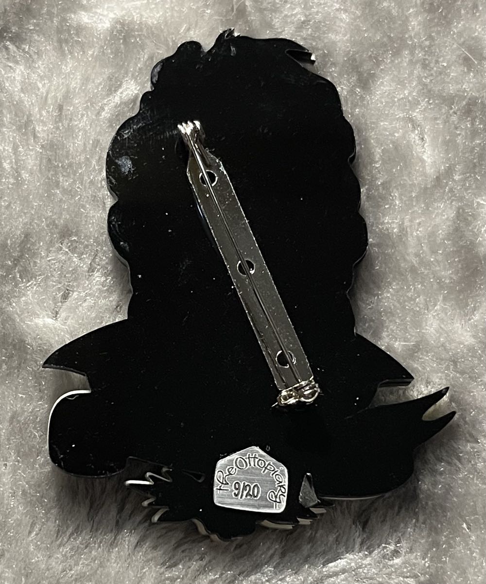 The Ottopiary - Strange & Unusual - Brooch pin collectible - Main Image 2