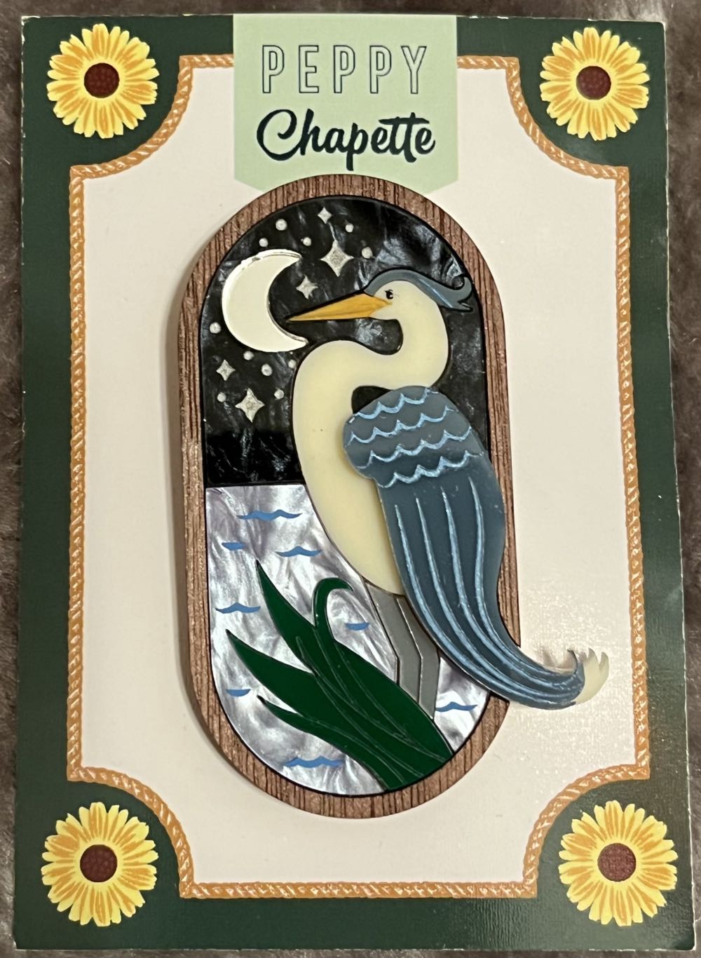 Peppy Chapette - Moonlight Blue Heron - Brooch pin collectible - Main Image 3