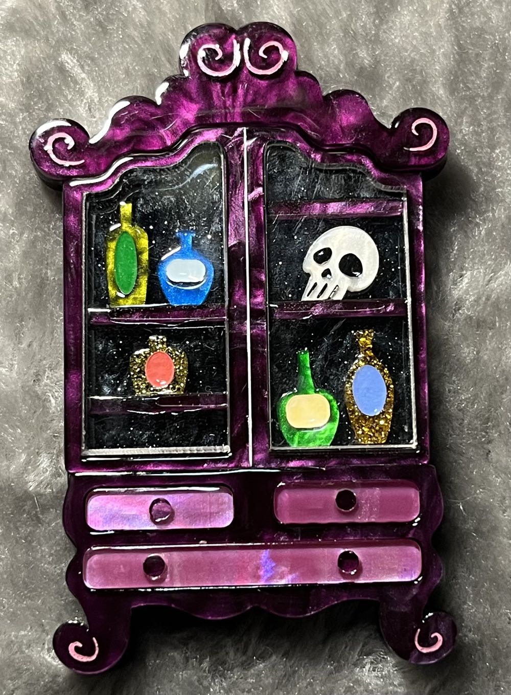 Lipstick & Chrome - High Shelf Boos - Brooch pin collectible - Main Image 2