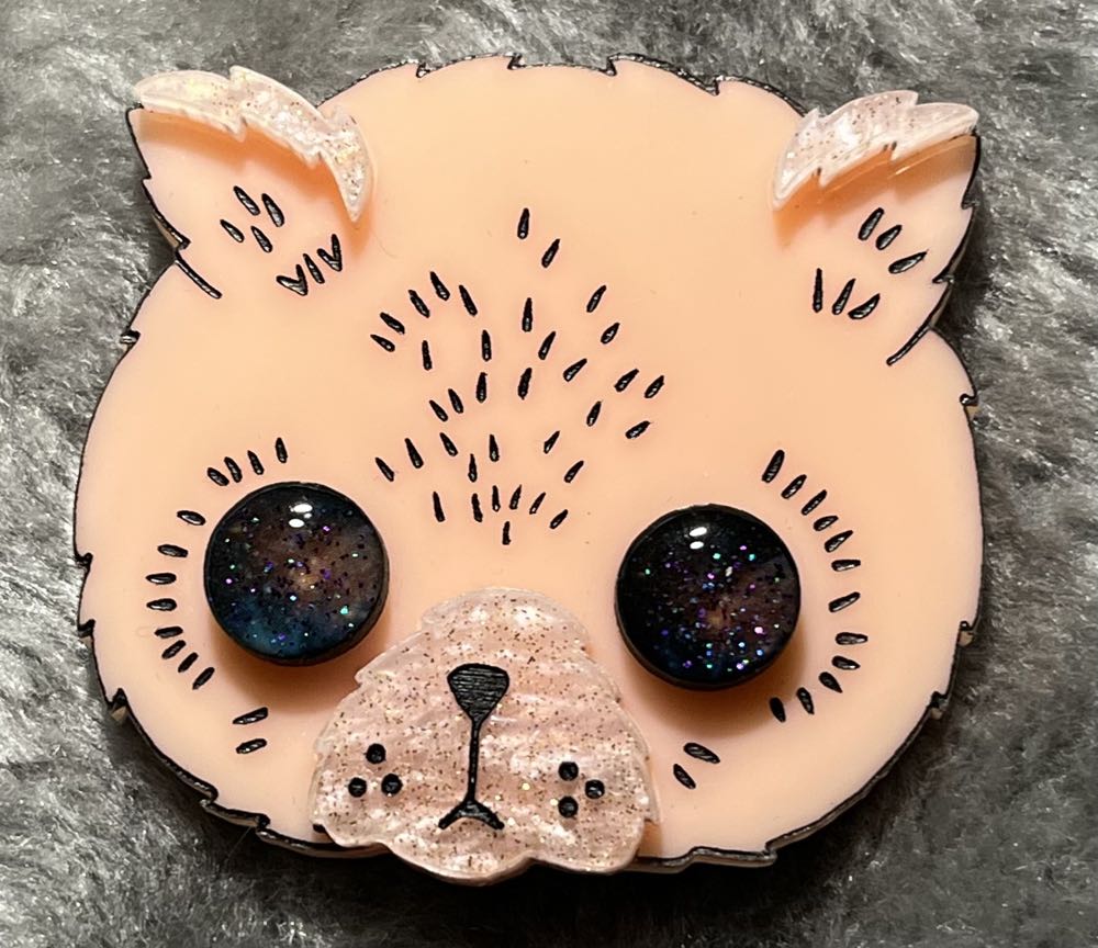 Winnifred’s Daughter - Galaxy Wanderer - Brooch pin collectible - Main Image 2