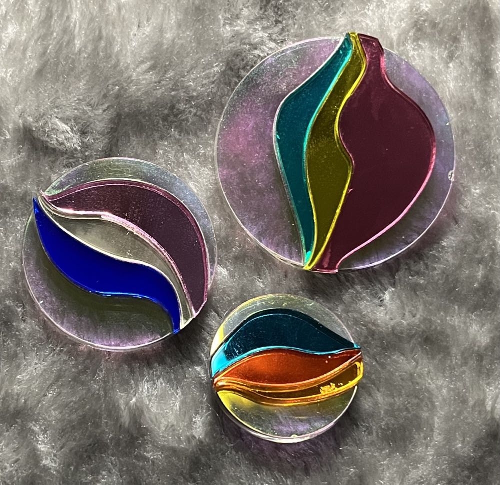 Winnifred’s Daughter - Gary’s Glass Shooters - Brooch pin collectible - Main Image 2