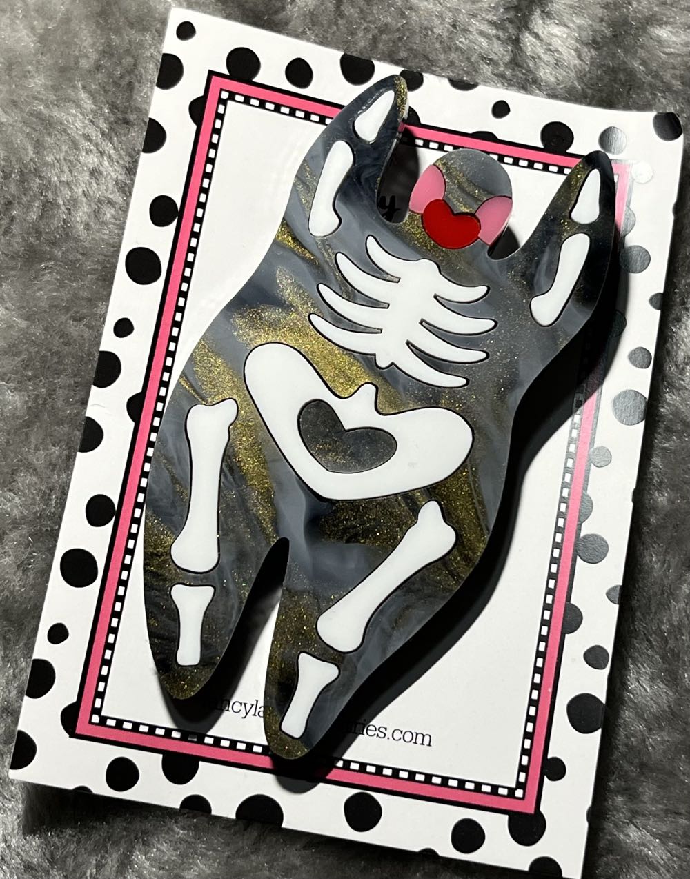 Fancy Lady Industries - Skellie Venus Nana  (2021) - Brooch pin collectible - Main Image 3