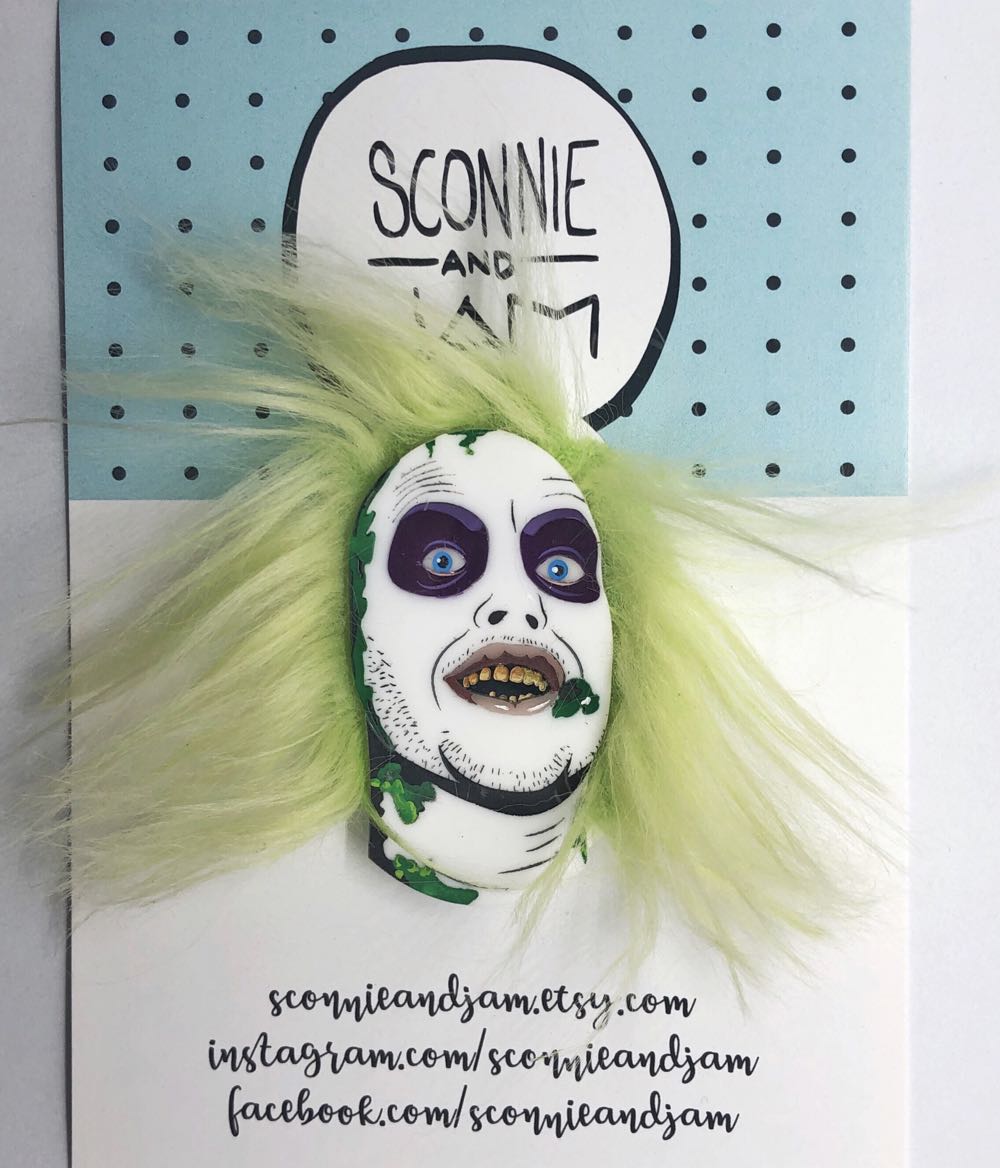 Sconnie and Jam - Beetlejuice (faux fur) - Brooch pin collectible - Main Image 4