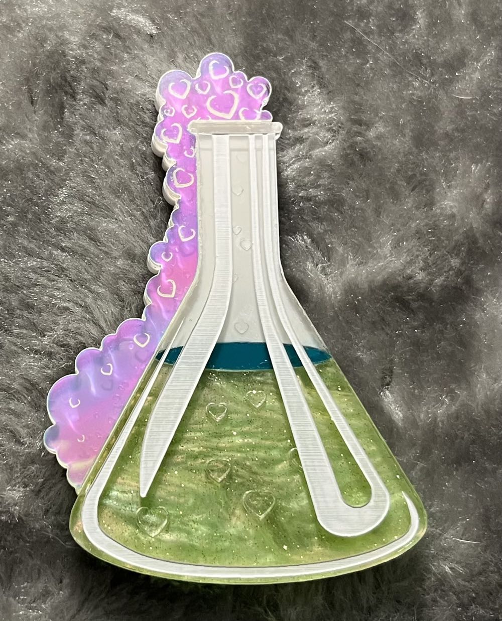 Sconnie and Jam - We’ve Got Chemistry (green) - Brooch pin collectible - Main Image 2