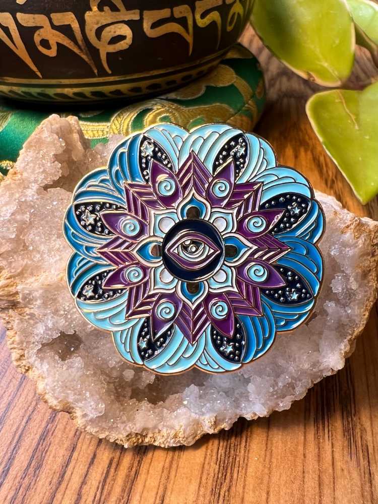 TMOMJ - Painting the Roses