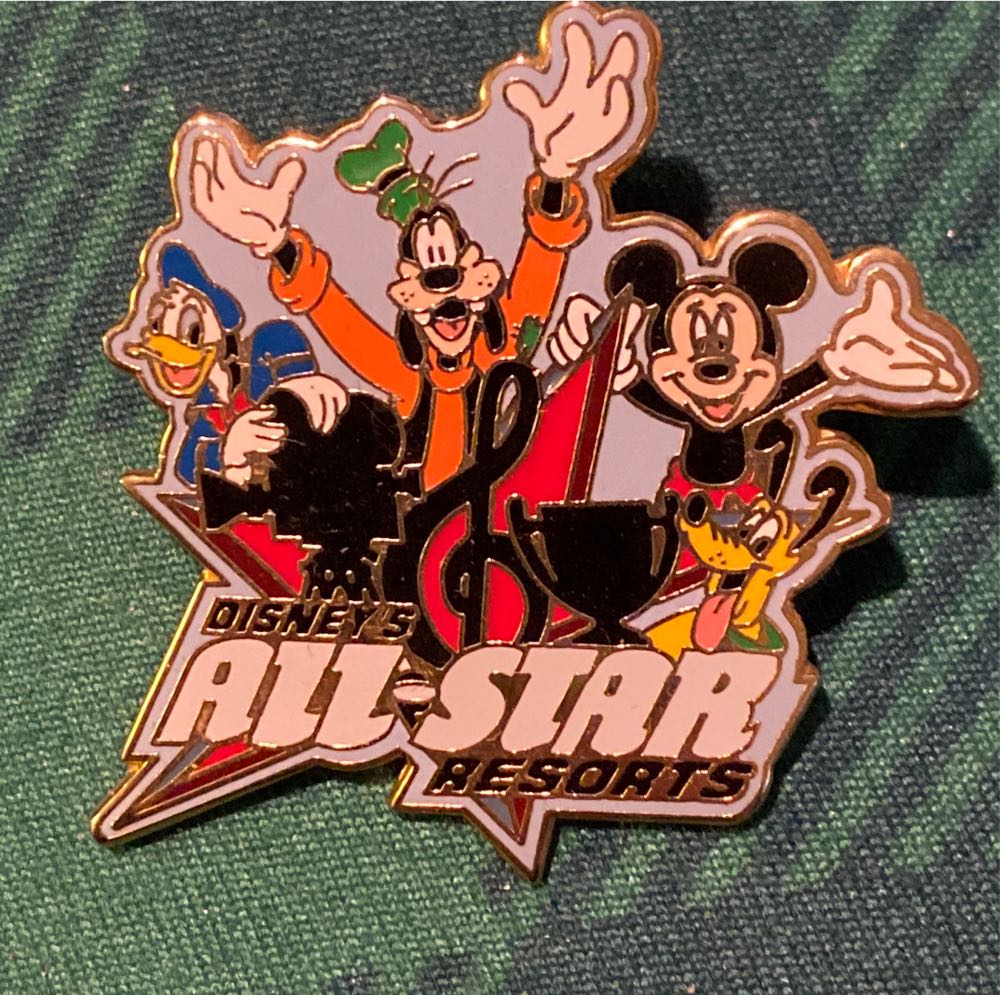 Oswald The Lucky Rabbit & Horse - Disney 100