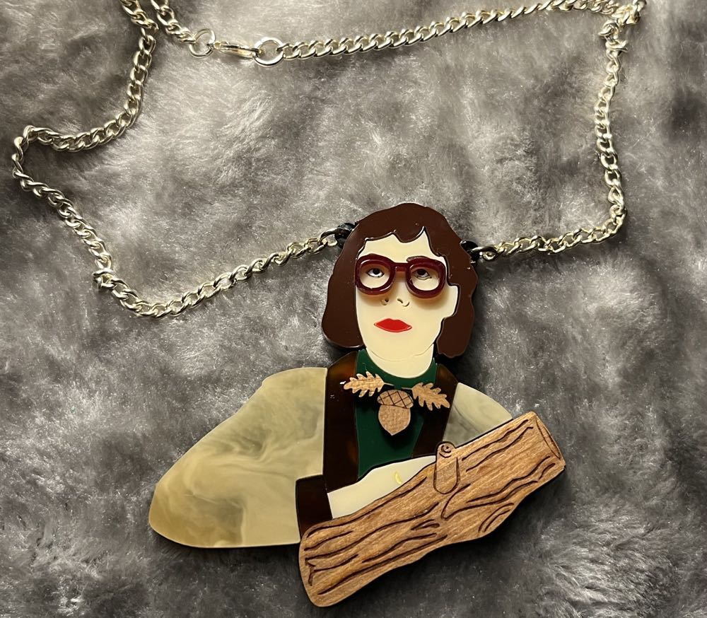 Lou Taylor - Log Lady Necklace - Necklace pin collectible - Main Image 2