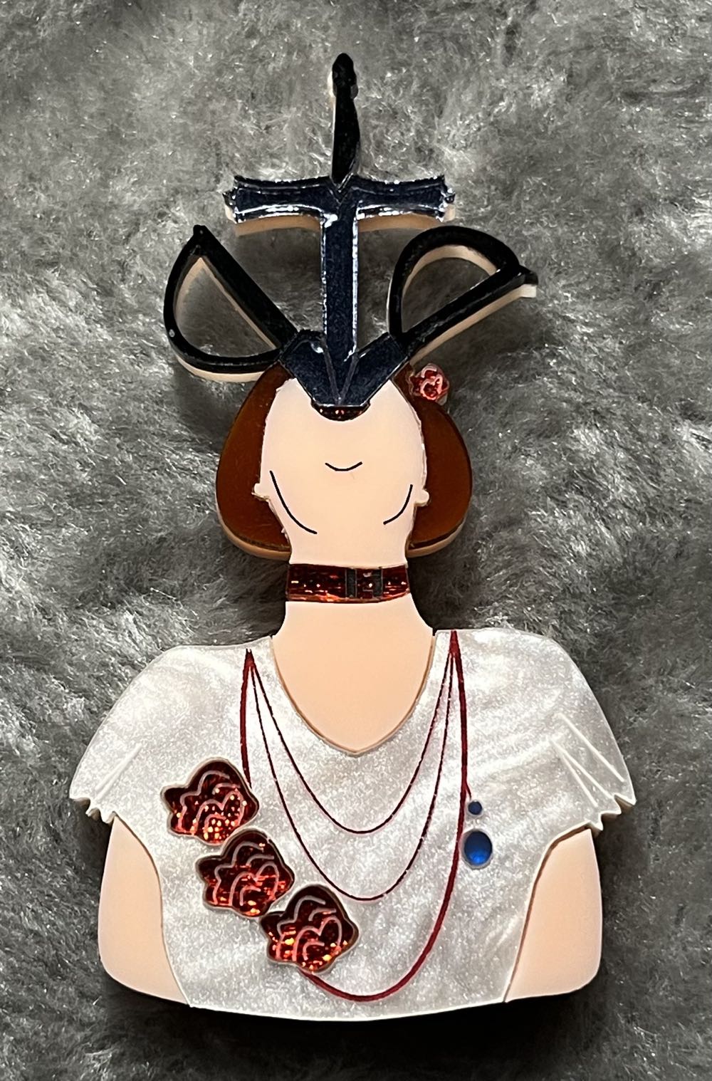 Switchblade Maid - Mademoiselle Clifford Sword Swallower - Brooch pin collectible - Main Image 2