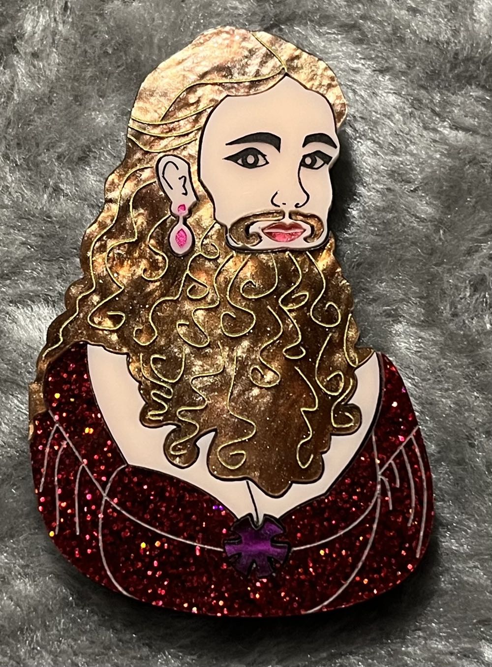 Switchblade Maid - Bearded Lady (deluxe version) - Brooch pin collectible - Main Image 2