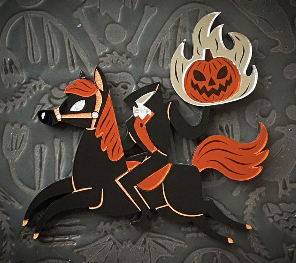 Flounder - Whatâ€™s My Name? - Badges Mystery Collection - The Little Mermaid