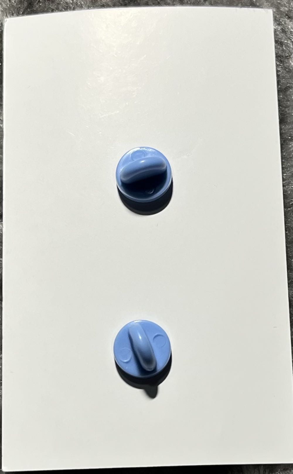 The Pistol Pencil - White Rabbit - Brooch pin collectible - Main Image 3