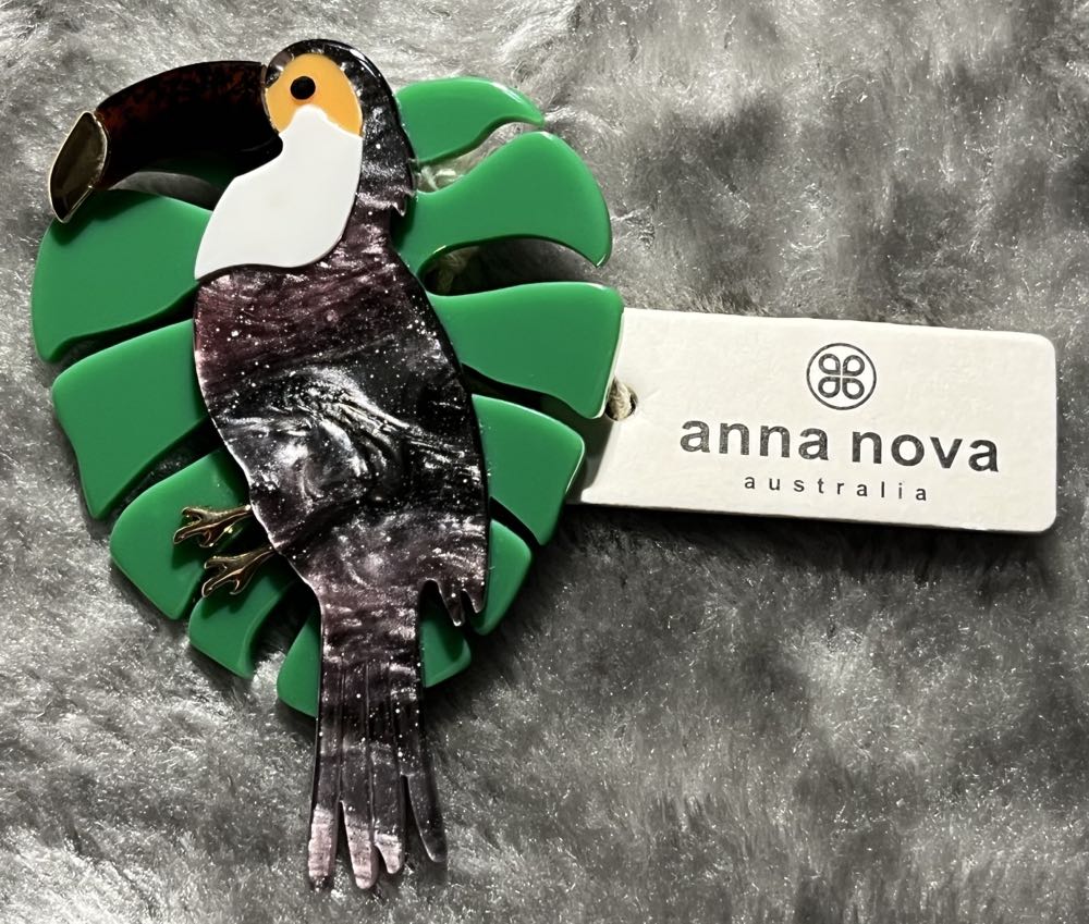 Anna Nova - Toucan - Brooch pin collectible - Main Image 3