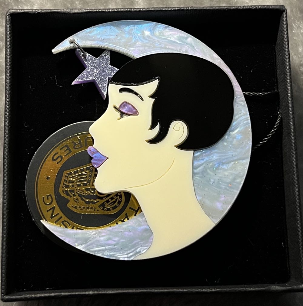 Tantalising Treasures - Star Gazer - Brooch pin collectible - Main Image 3