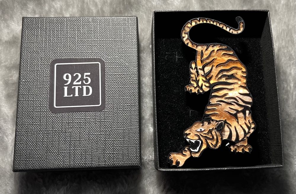 925 ltd - Year of the Tiger - Brooch pin collectible - Main Image 3