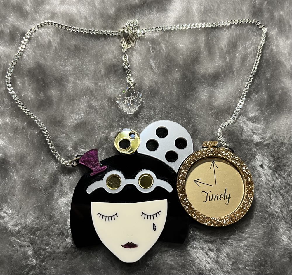 Revere Folie - Steampunk Necklace - Necklace pin collectible - Main Image 2