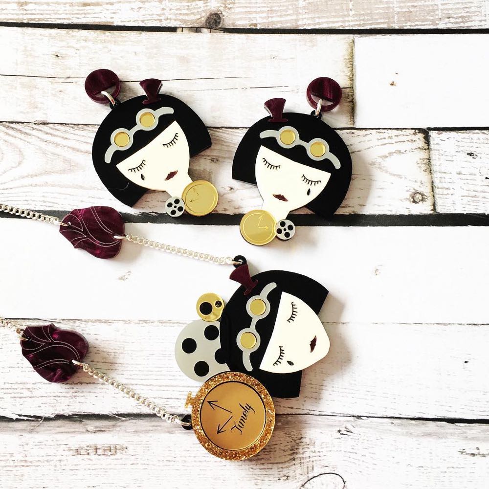 Revere Folie - Steampunk Necklace - Necklace pin collectible - Main Image 3