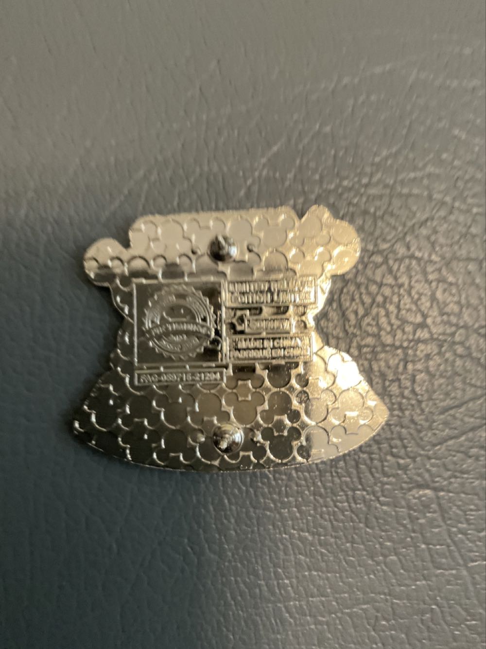 Mickey & Minnie - Happy Rosh Hashanah - Ltd Release   pin collectible - Main Image 2