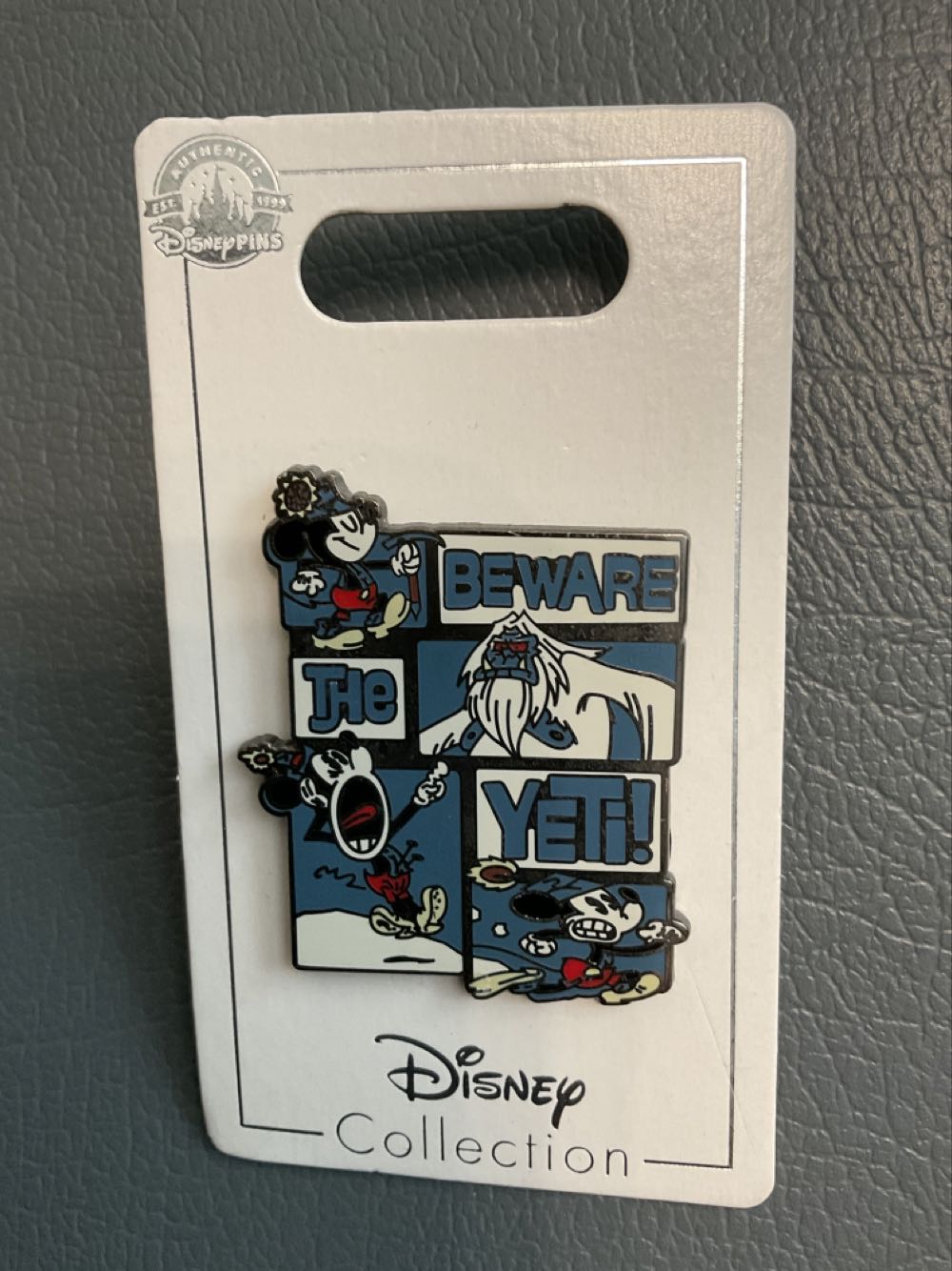 Dixie Landings Mickey And Minnie