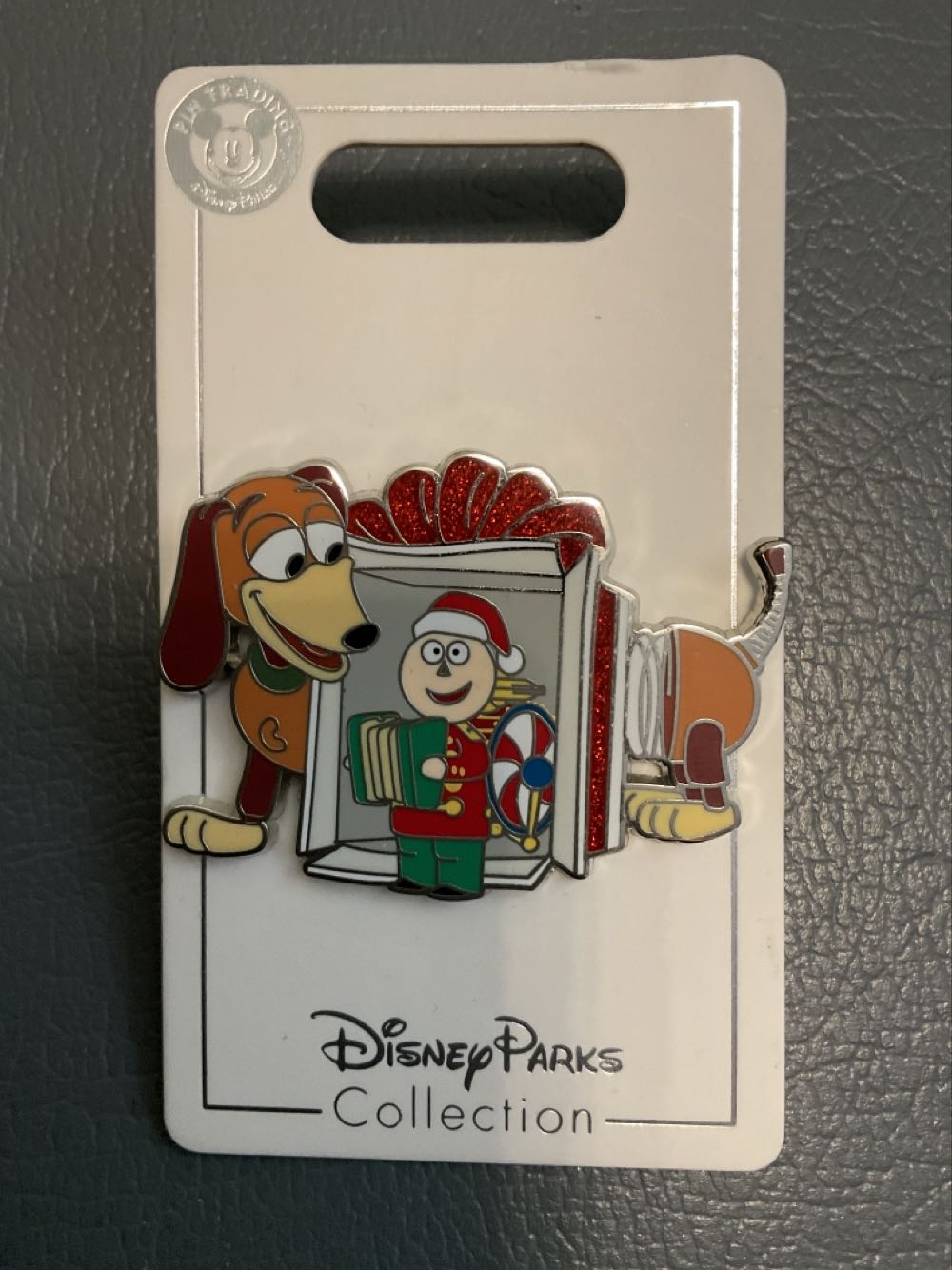 Flounder - Whatâ€™s My Name? - Badges Mystery Collection - The Little Mermaid