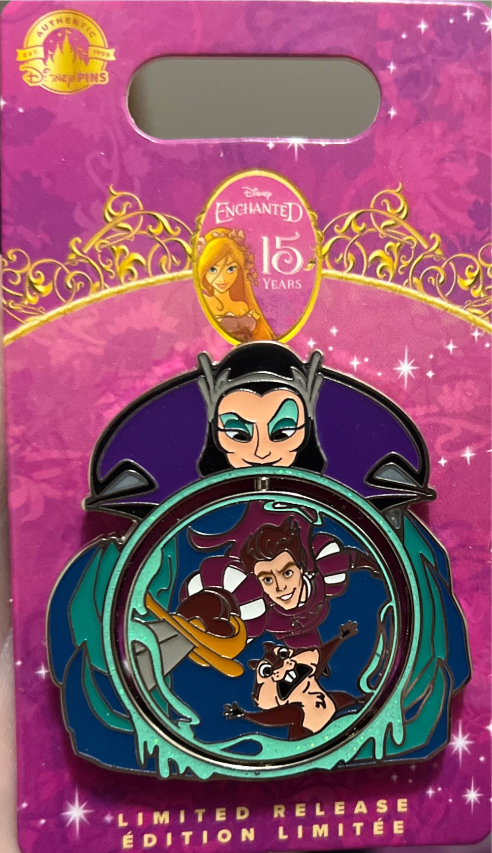 Disney Enchanted 15 Years Spinner Pin Giselle Edward Narissa Nathaniel Lr  pin collectible [Barcode 465053548402] - Main Image 2