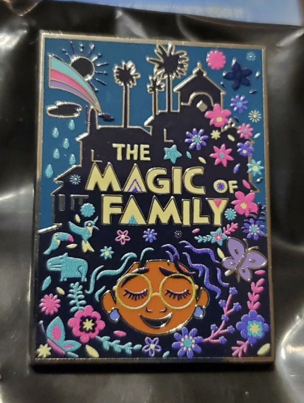 DSSH - Encanto - The Magic of Family  pin collectible - Main Image 2